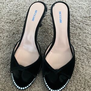 BETZÁBE Jenni Crystal Embellished Sandal